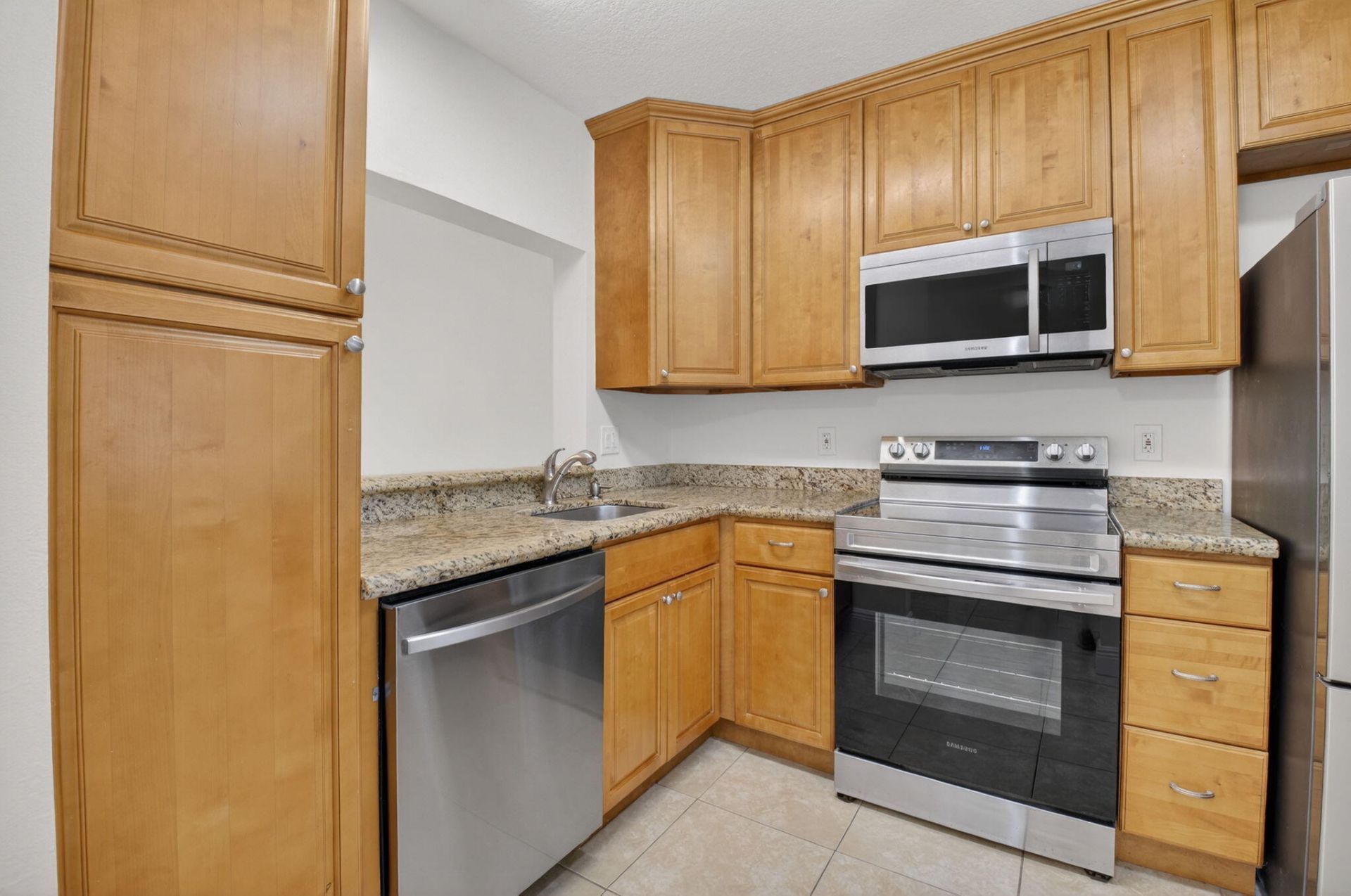 21943 Remsen Terrace, Unit 207, Boca Raton, FL 33433 Photo