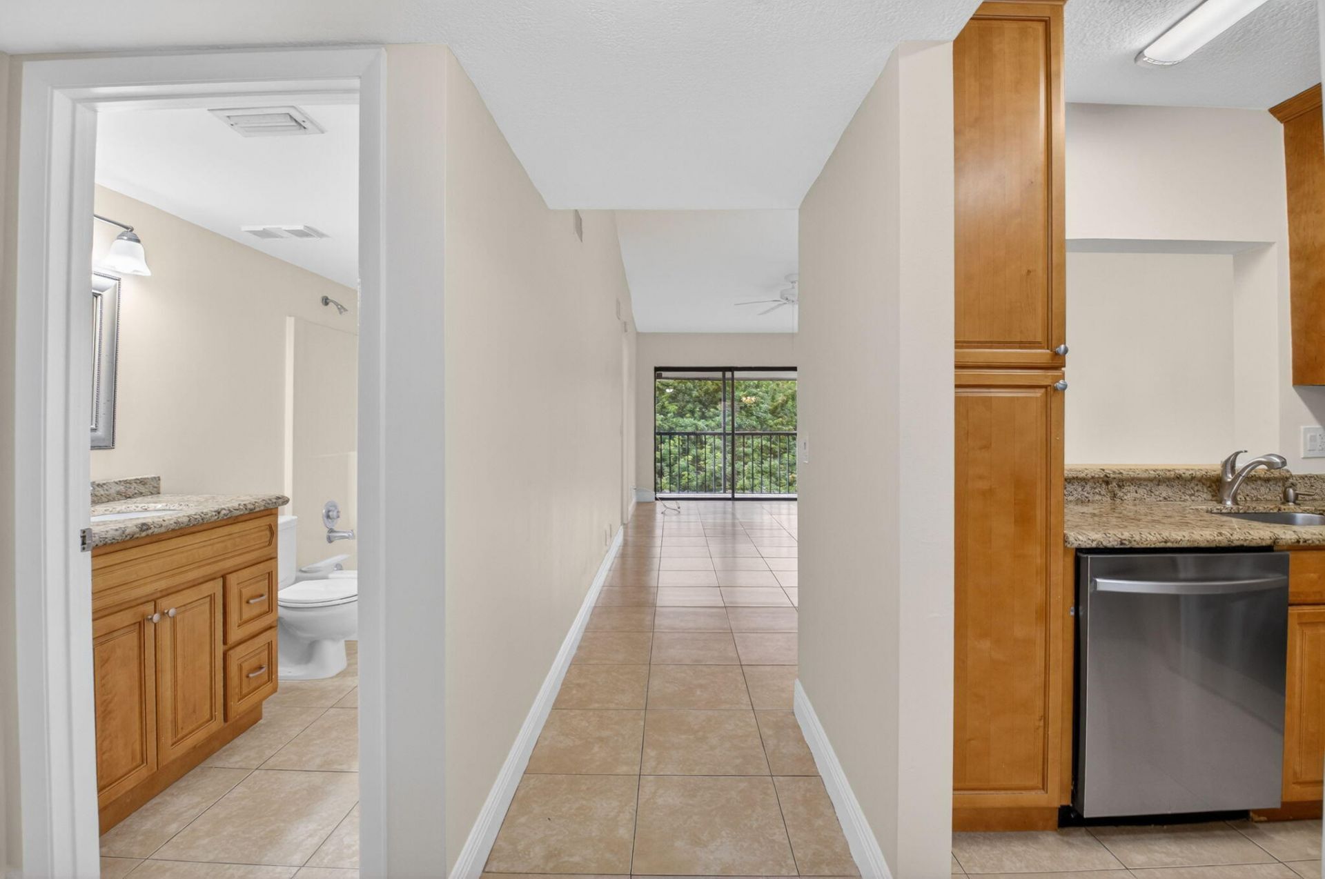 21943 Remsen Terrace, Unit 207, Boca Raton, FL 33433 Photo