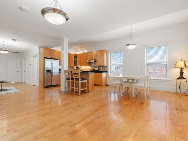 714 E 4th St, Unit 3, Boston, MA 02127