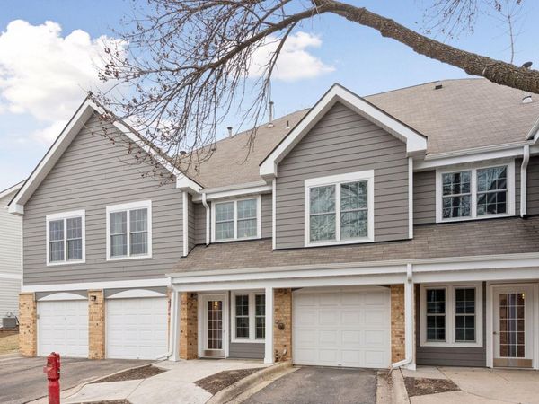 5970 Chasewood Parkway, Unit 201, Hopkins, MN 55343
