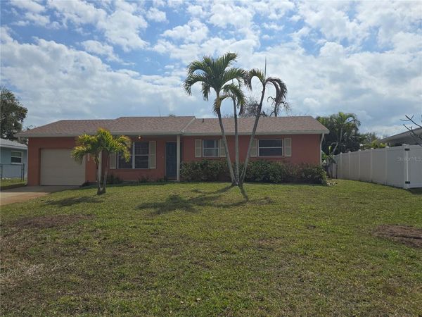 8509 43 AVENUE W, BRADENTON, FL 34209