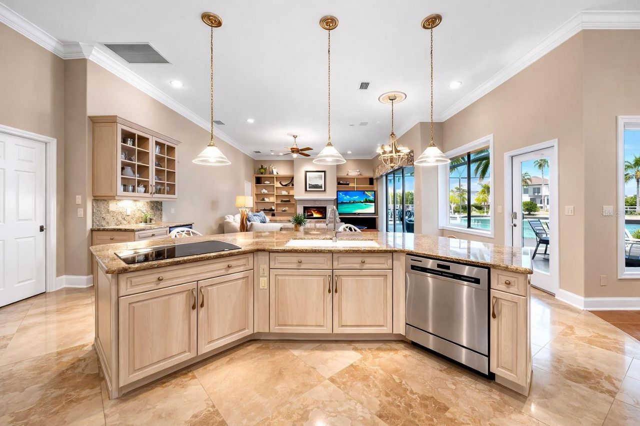 960 Symphony Isles Boulevard, Apollo Beach, FL 33572 Photo