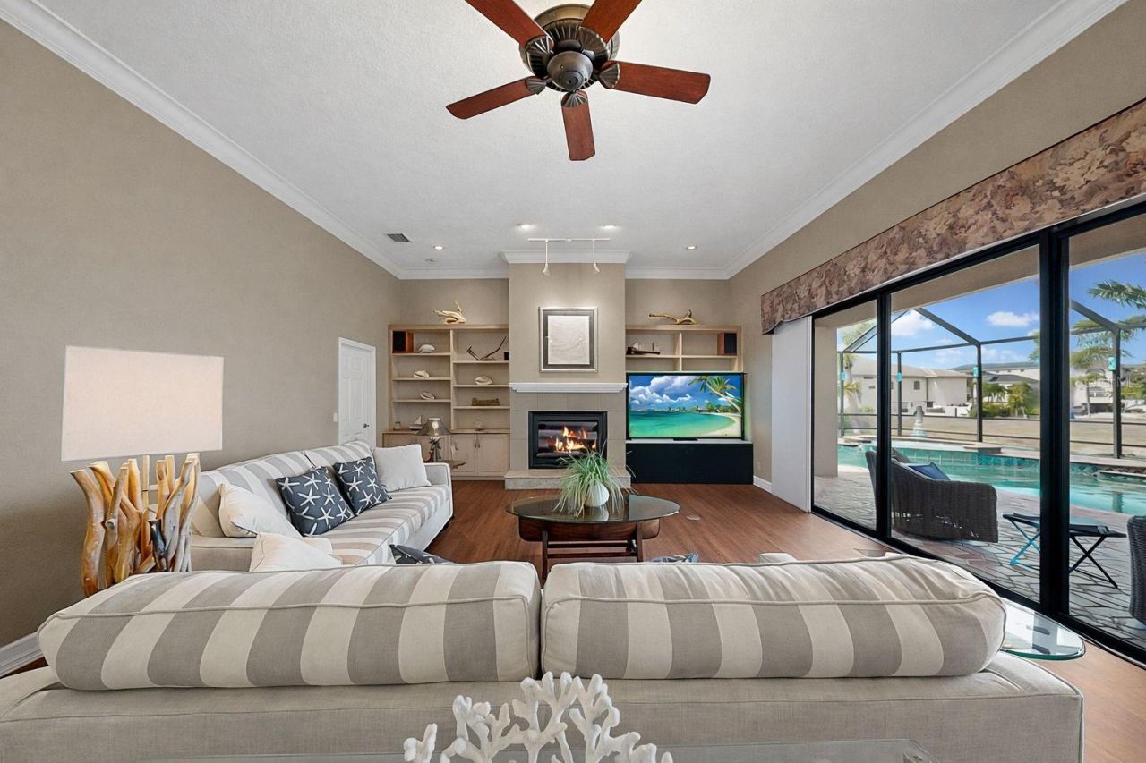 960 Symphony Isles Boulevard, Apollo Beach, FL 33572 Photo