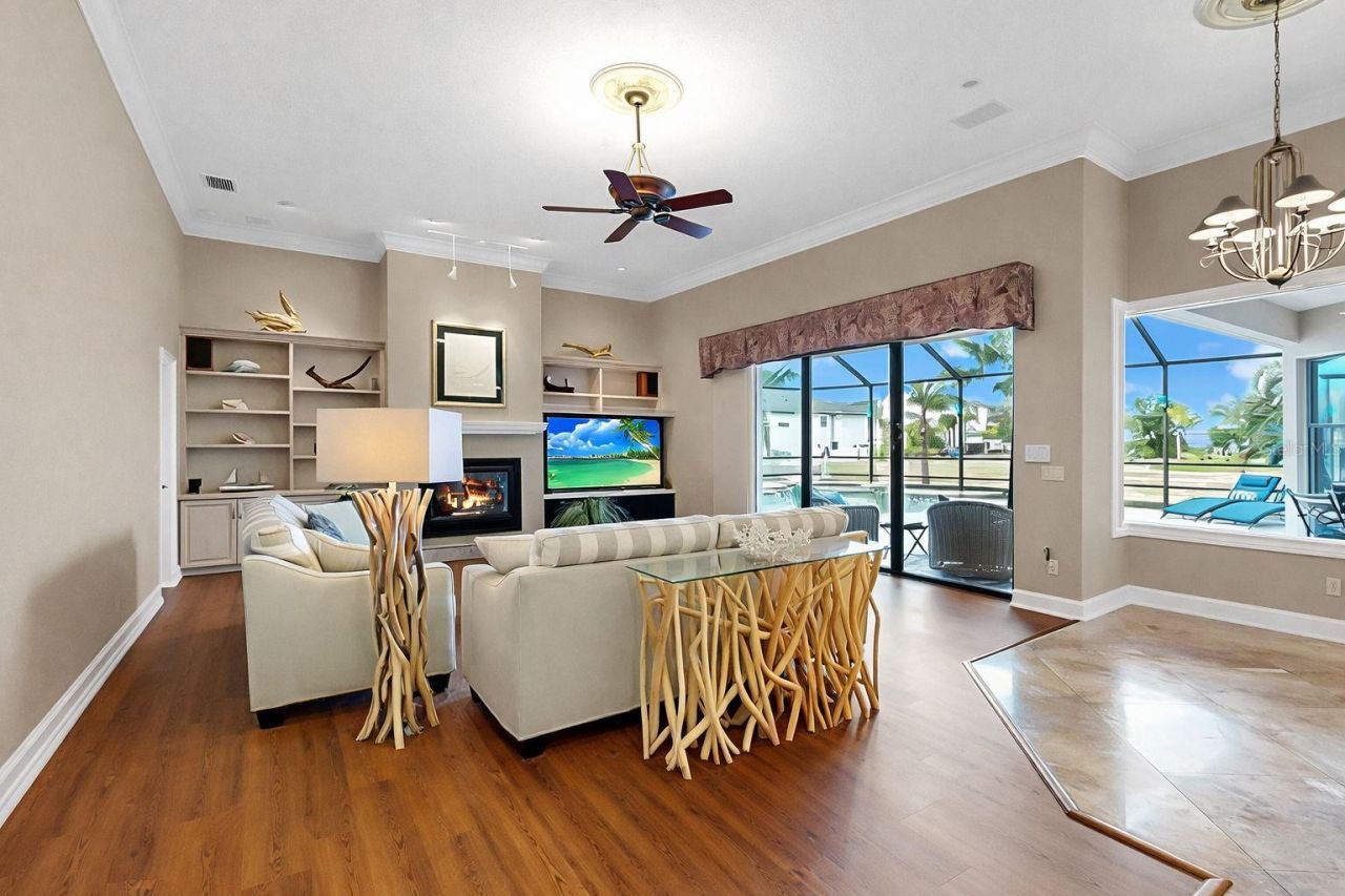 960 Symphony Isles Boulevard, Apollo Beach, FL 33572 Photo