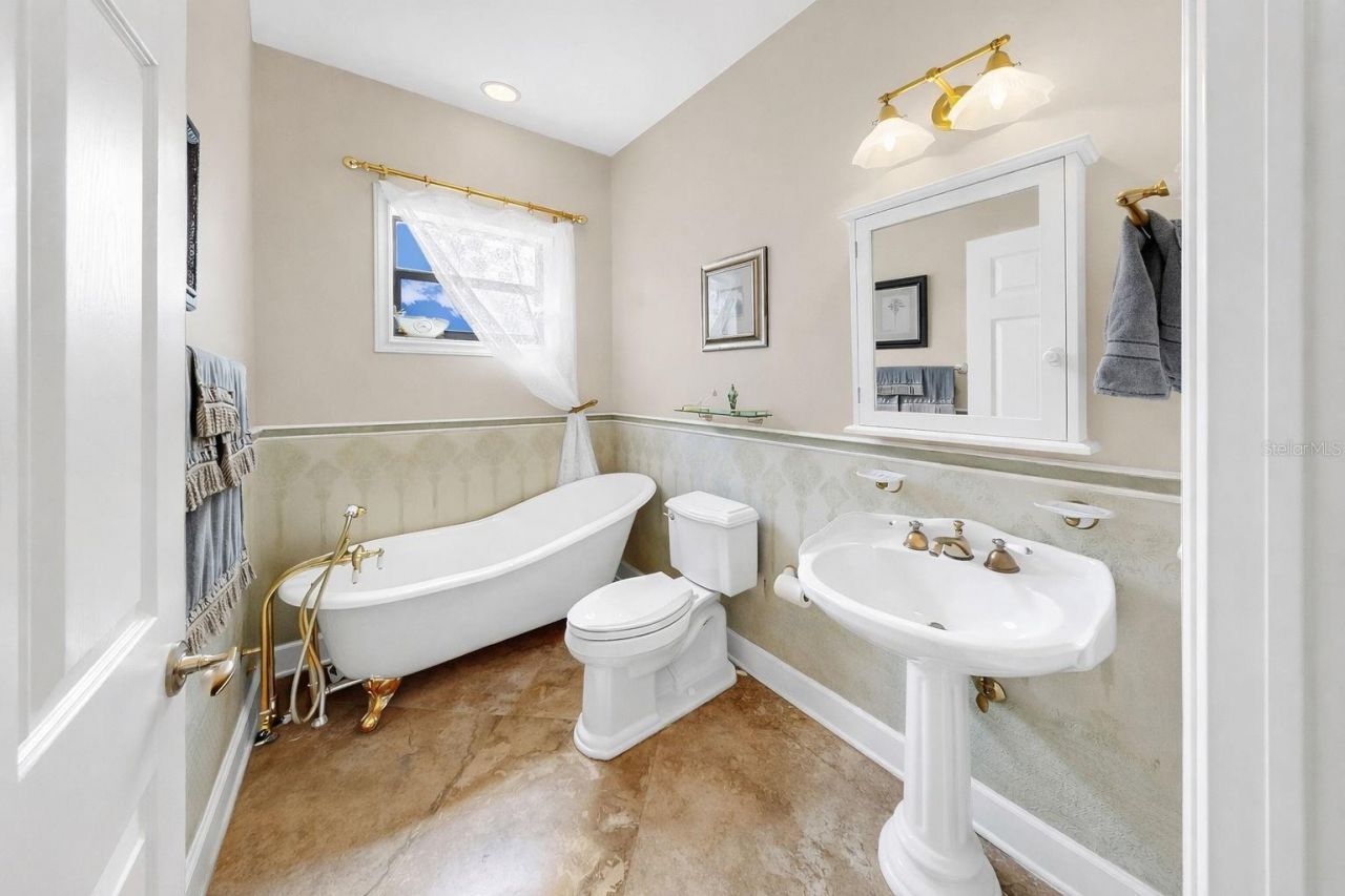 960 Symphony Isles Boulevard, Apollo Beach, FL 33572 Photo