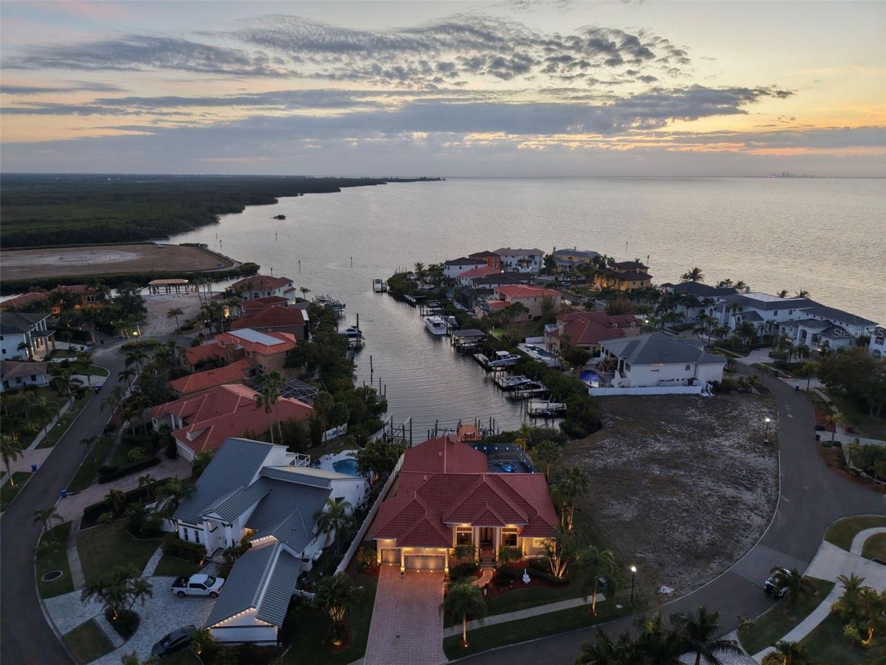 960 Symphony Isles Boulevard, Apollo Beach, FL 33572 Photo