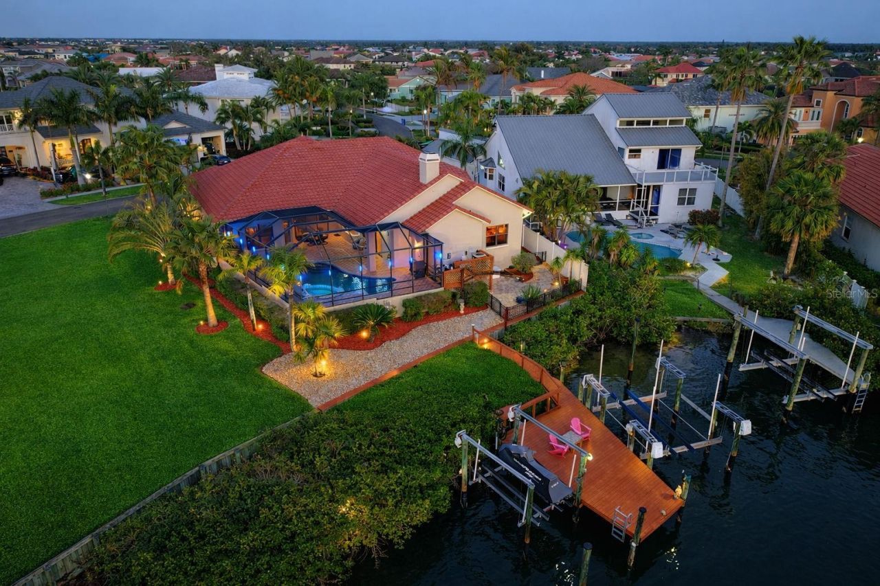 960 Symphony Isles Boulevard, Apollo Beach, FL 33572 Photo