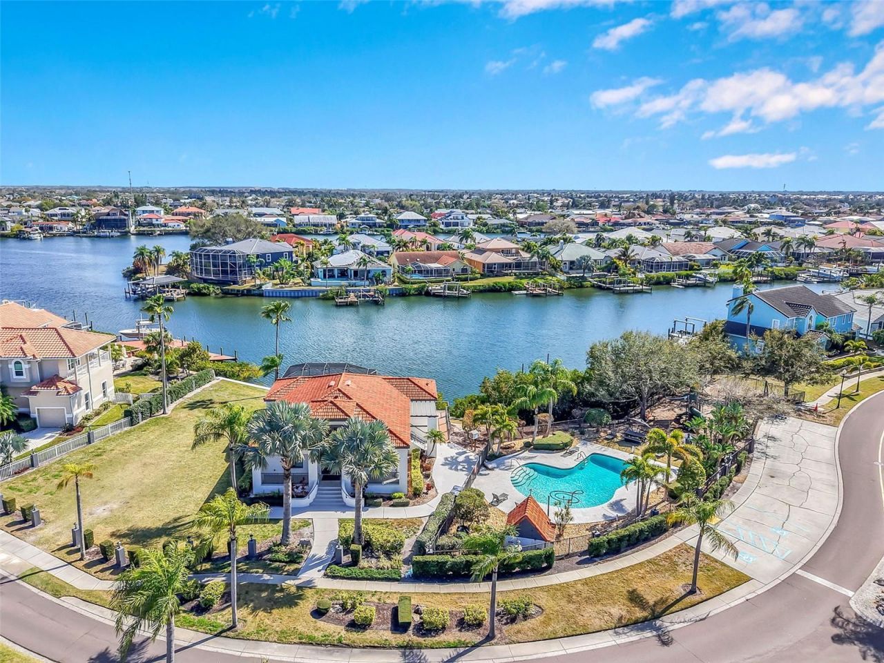 960 Symphony Isles Boulevard, Apollo Beach, FL 33572 Photo