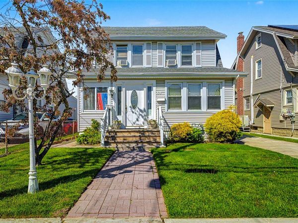 49 Malden Avenue, Lynbrook, NY 11563