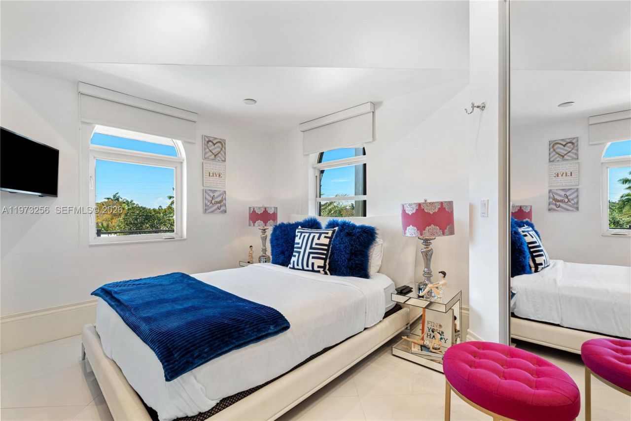 82719 Old Hwy, Islamorada, FL 33036 Photo