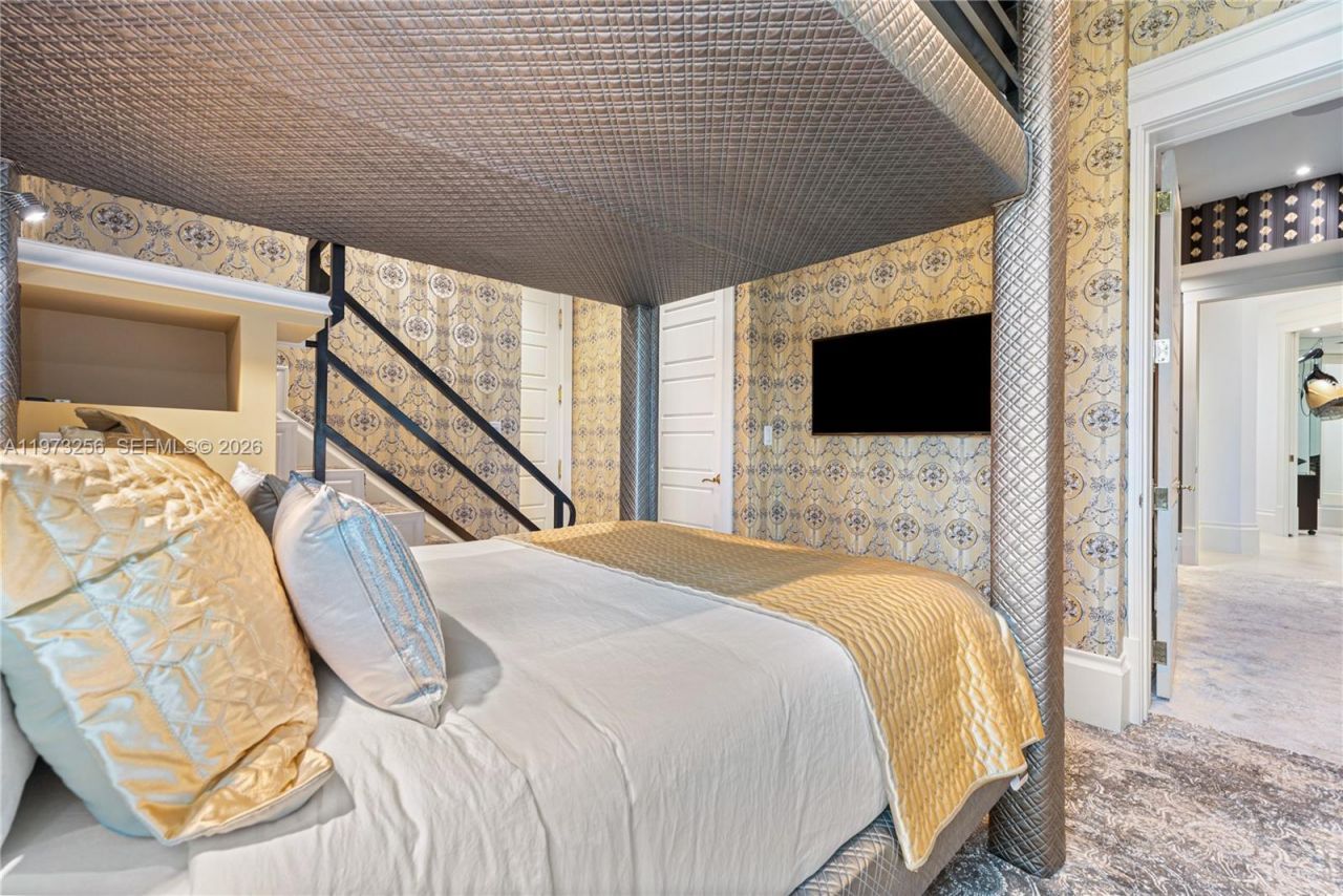 82719 Old Hwy, Islamorada, FL 33036 Photo