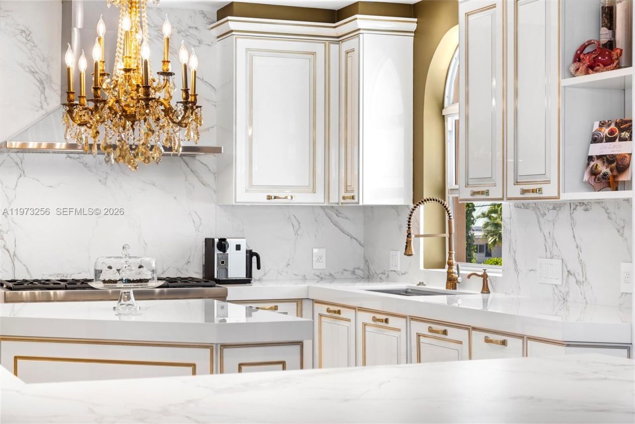 82719 Old Hwy, Islamorada, FL 33036 Photo