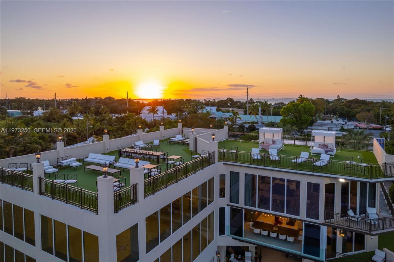 82719 Old Hwy, Islamorada, FL 33036 Photo