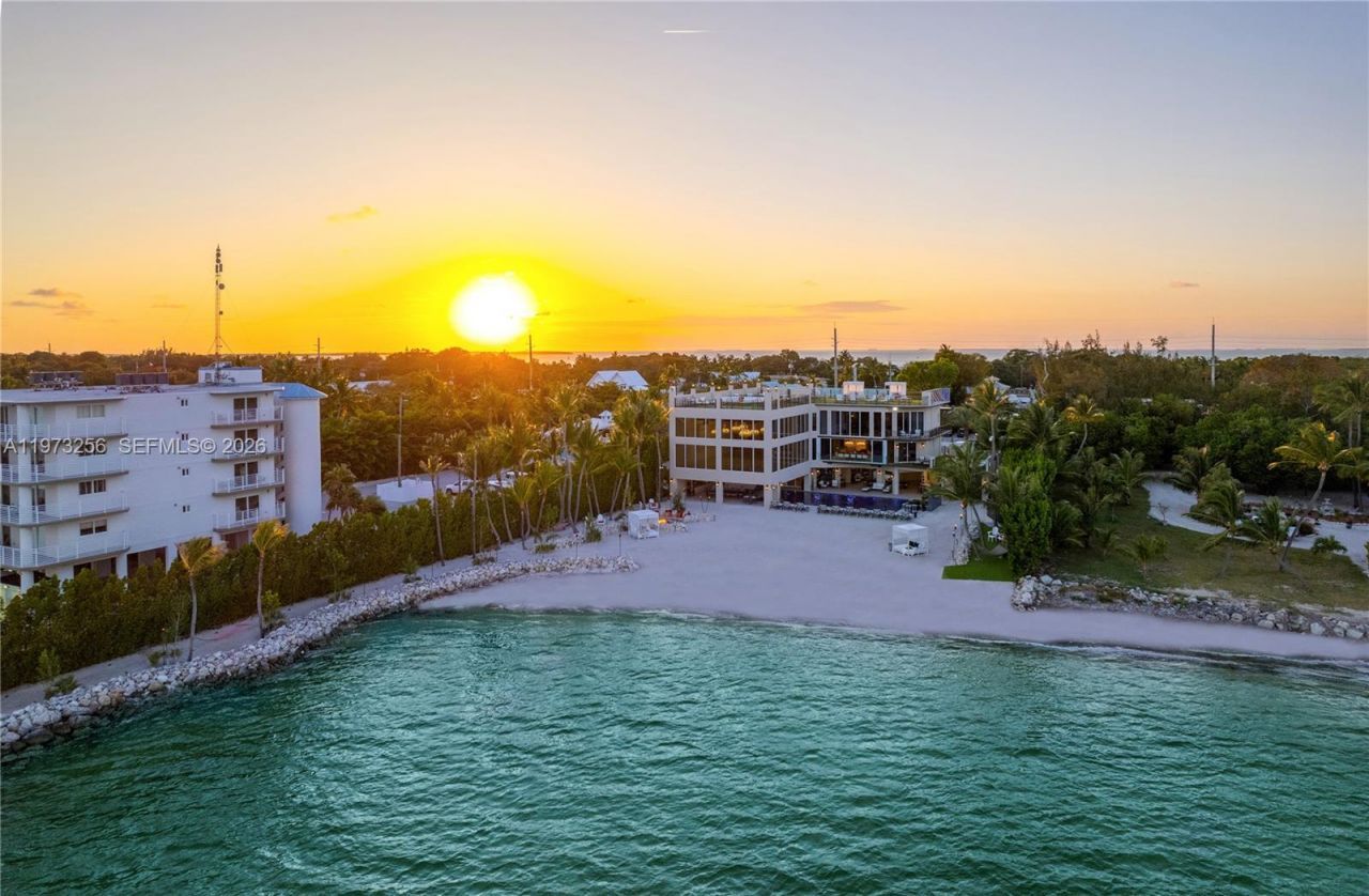 82719 Old Hwy, Islamorada, FL 33036 Photo