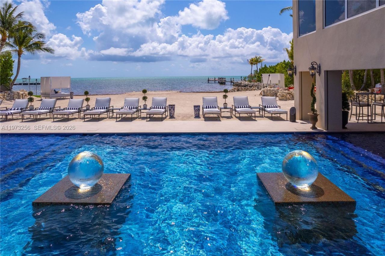82719 Old Hwy, Islamorada, FL 33036 Photo