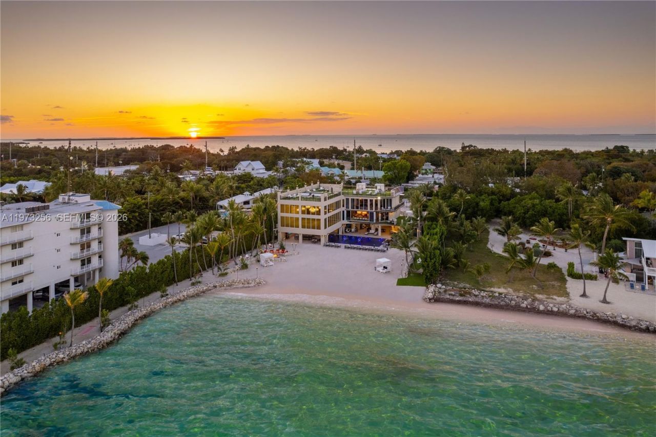 82719 Old Hwy, Islamorada, FL 33036 Photo