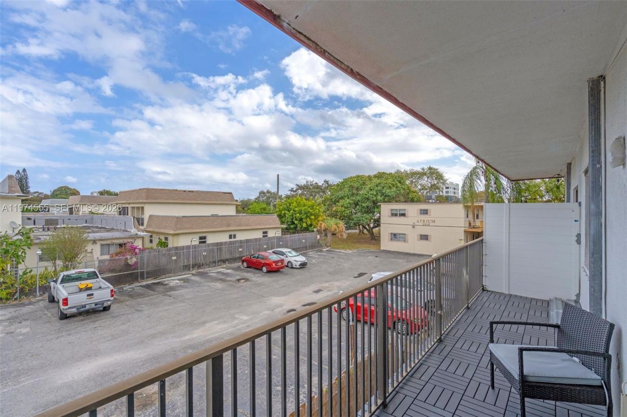 2514 Taylor St, Unit 11, Hollywood, FL 33020 Photo