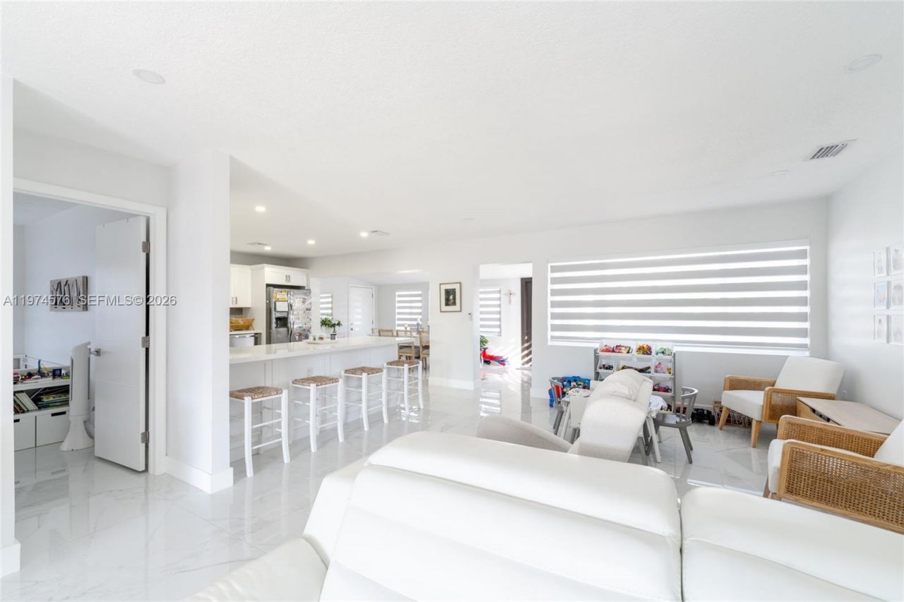 7100 SW 19th Ter, Miami, FL 33155 Photo