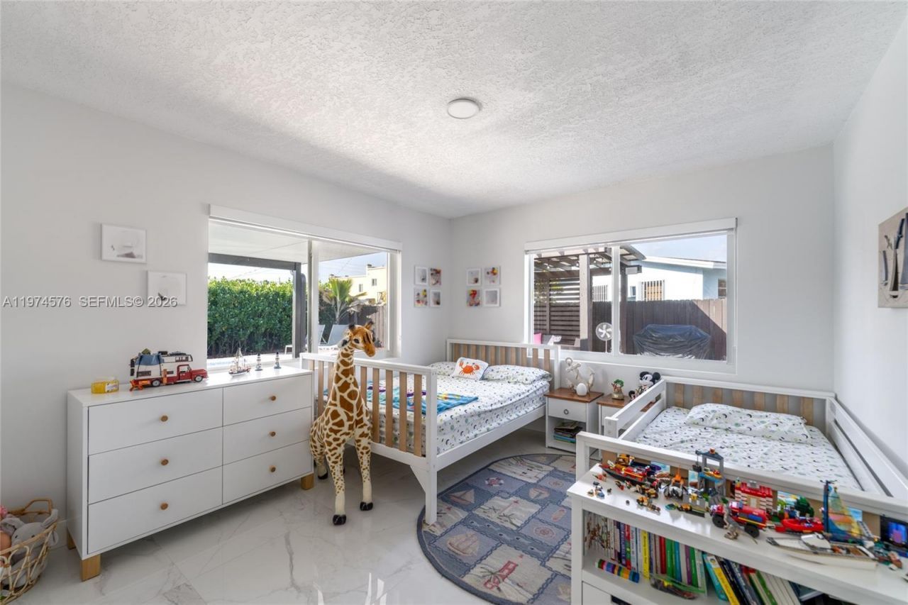 7100 SW 19th Ter, Miami, FL 33155 Photo