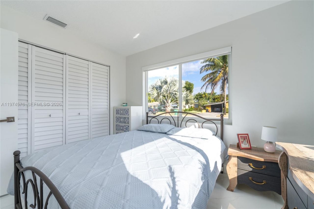 7100 SW 19th Ter, Miami, FL 33155 Photo