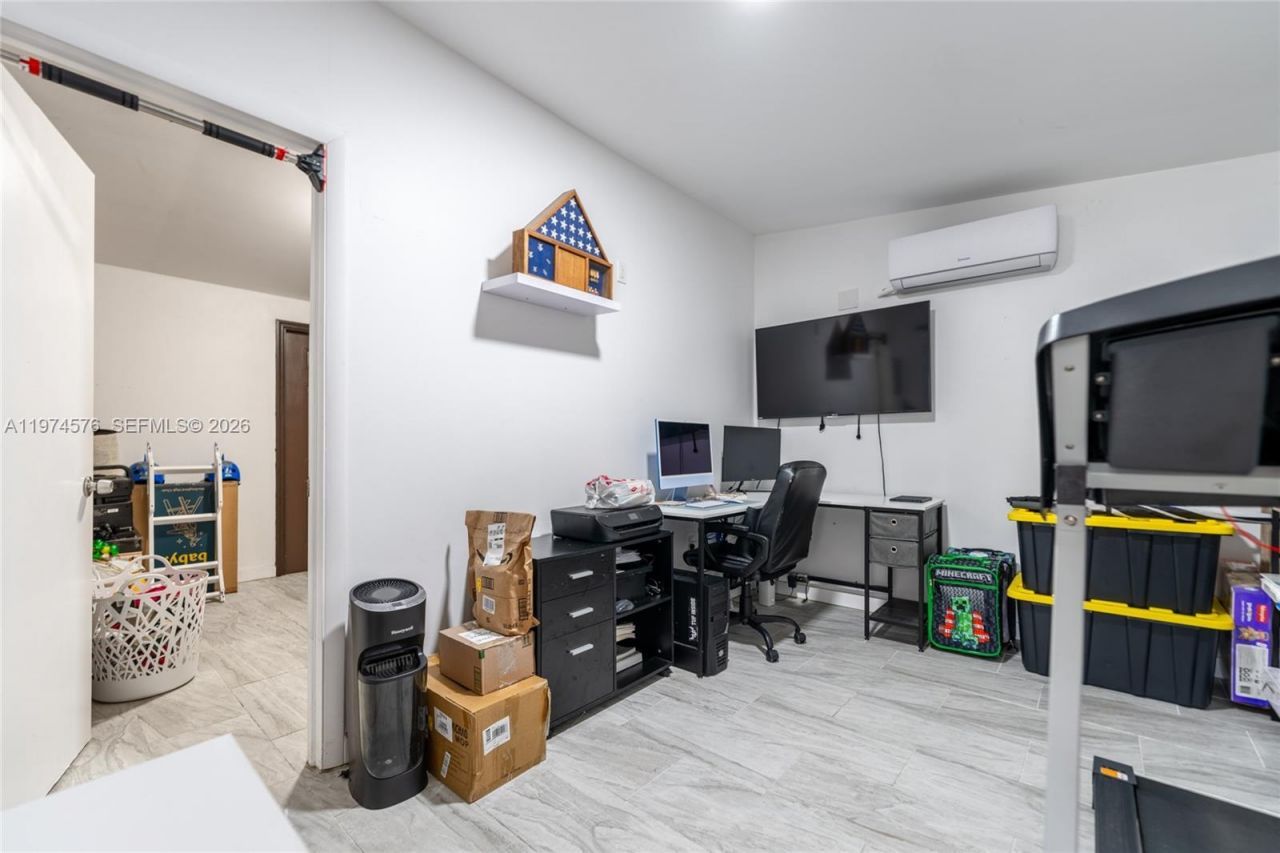 7100 SW 19th Ter, Miami, FL 33155 Photo