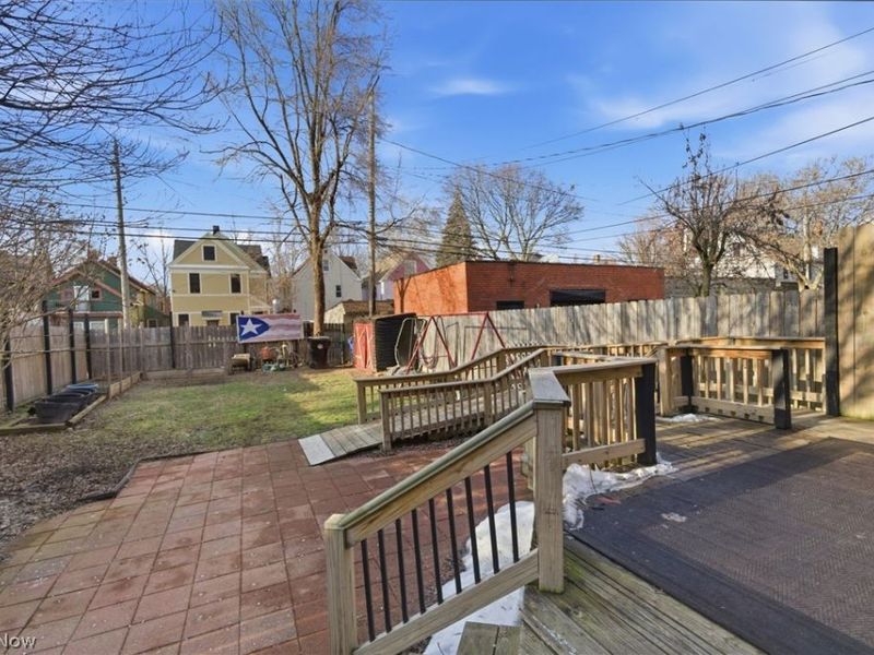 4202 Whitman Avenue , Cleveland, OH 44113 Photo 2