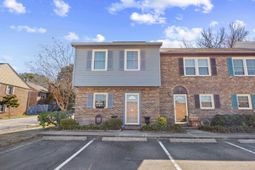 830 44th Ave. N  photo 4