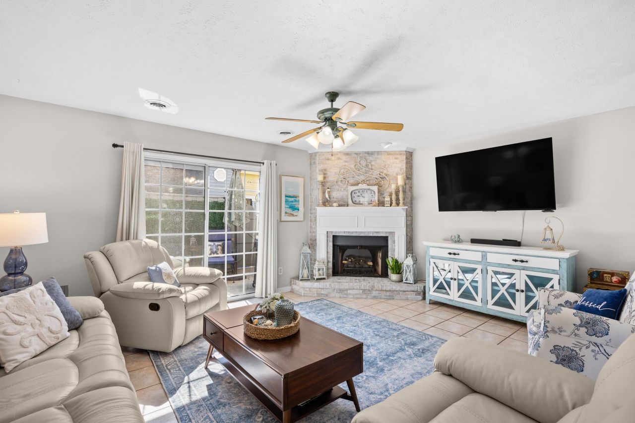 830 44th Ave. N Photo 5