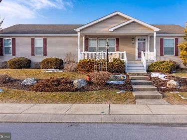 28 QUARTZ LANE, ANNVILLE, PA 17003