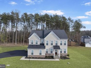 6201 CARTERS GROVE DRIVE, MANASSAS, VA 20112