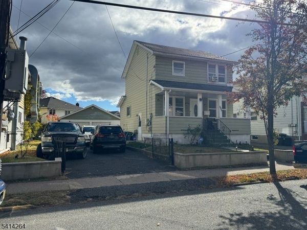 492 Westminster Pl, Lodi, NJ 07644