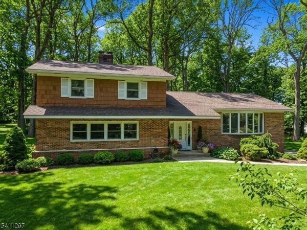 131 Ridge Rd, Watchung, NJ 07069