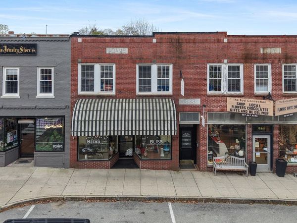 93 Main Street , Ellsworth, ME 04605