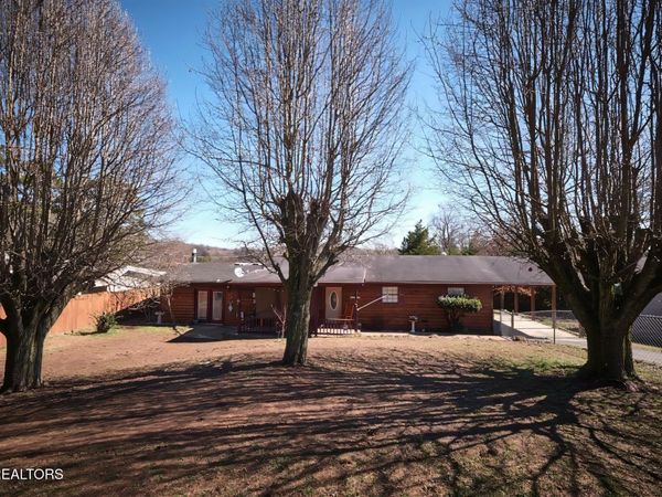 2004 Flagler Rd, Knoxville, TN 37912