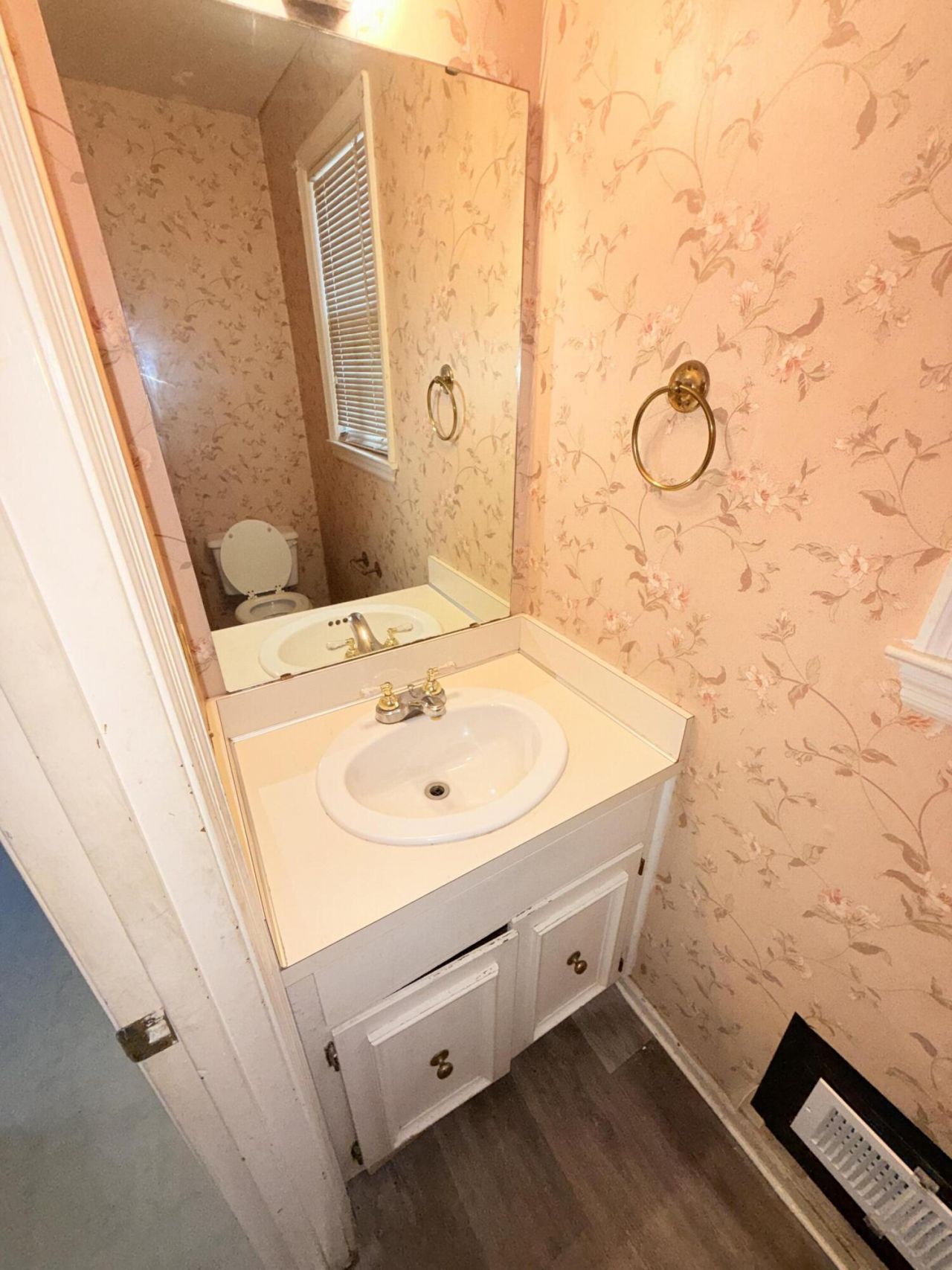 7901 Tradd Street Photo 25