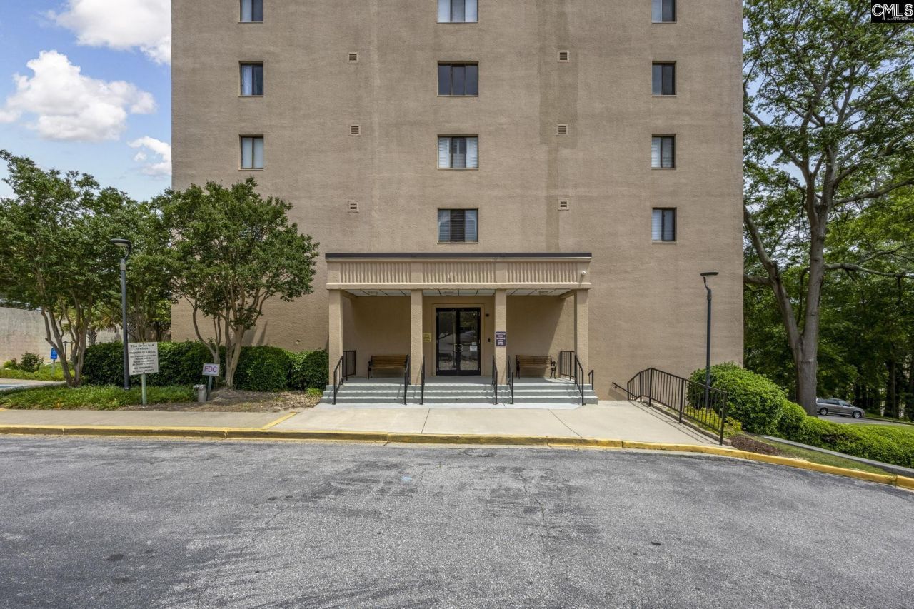 1825 Saint Julian Pl.  Photo 34