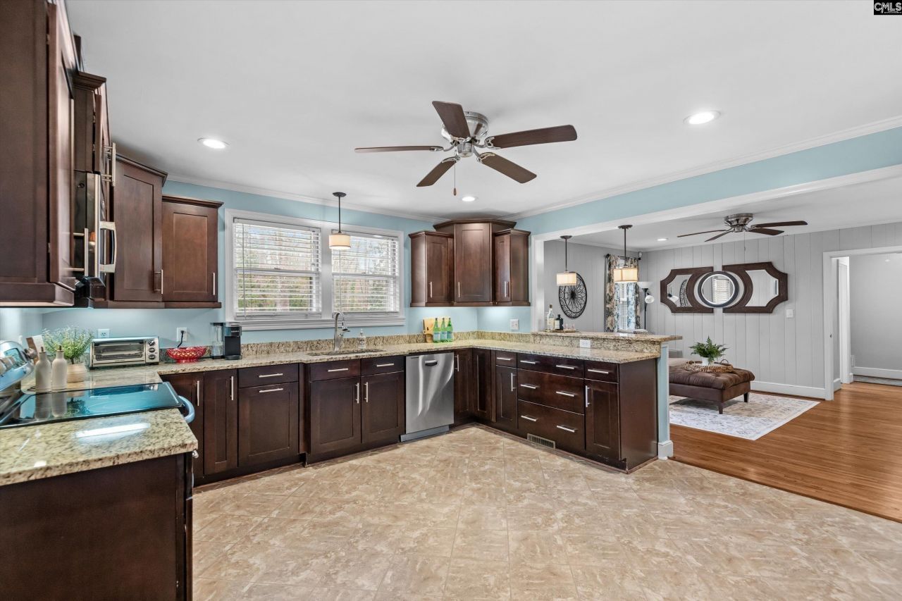 1120 Brentwood Drive  Photo 12