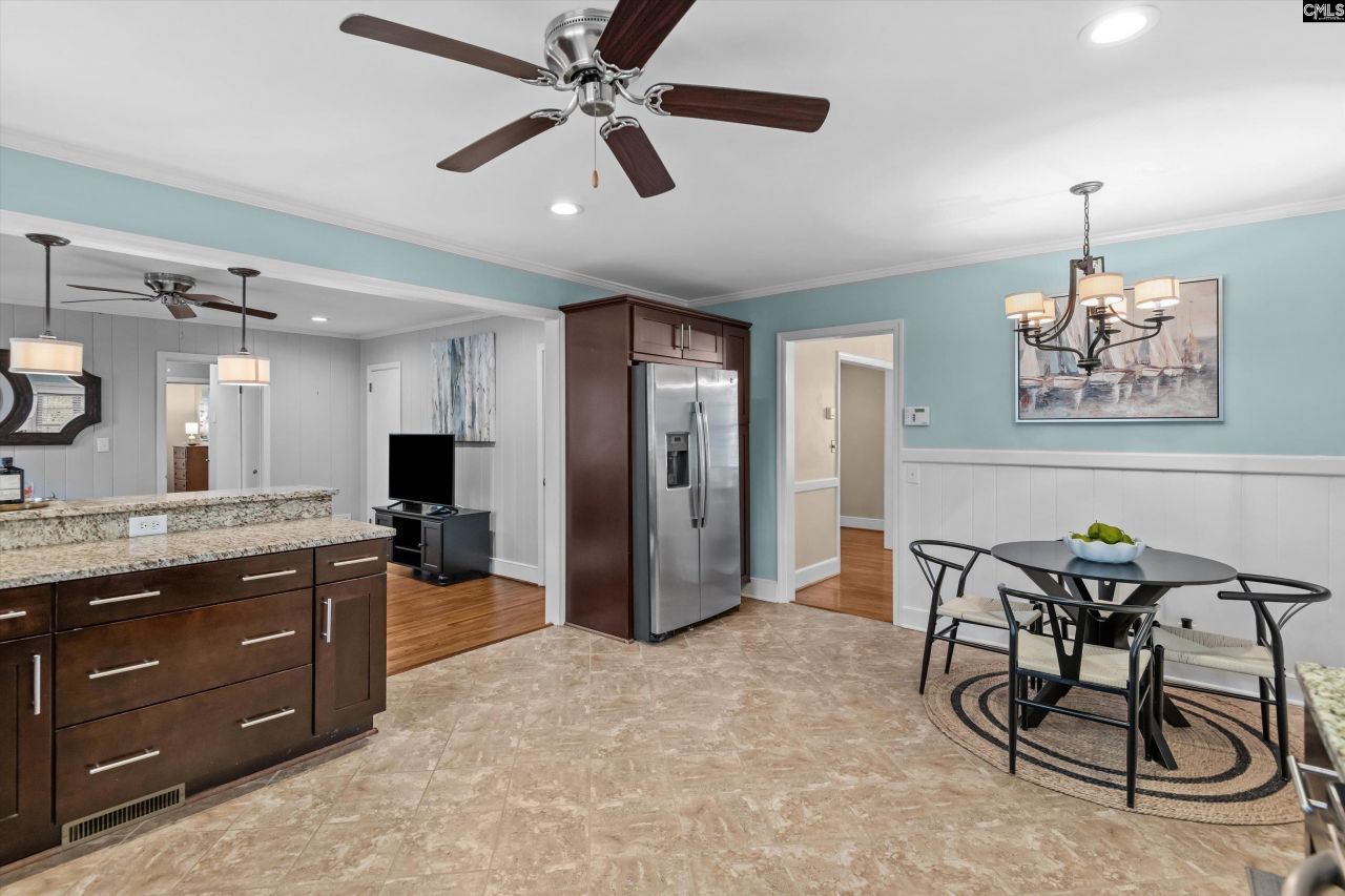 1120 Brentwood Drive  Photo 13