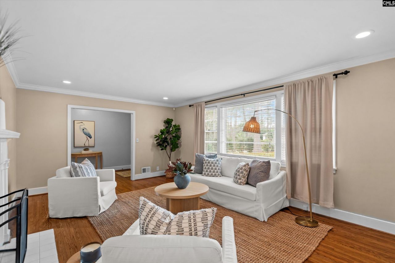 1120 Brentwood Drive  Photo 5