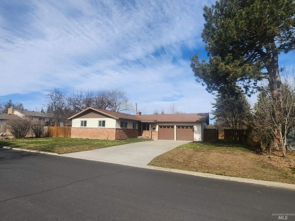 1118 Joseph St., Moscow, ID 83843