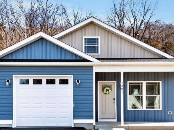 1301 EAST MAIN ST, WAYNESBORO, VA 22980