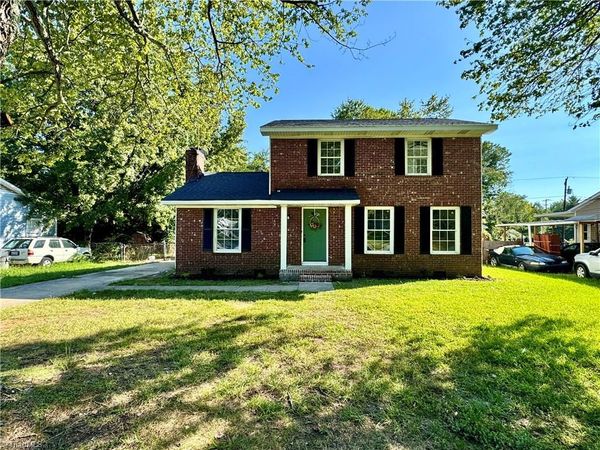 2401 Phoenix Drive , Greensboro, NC 27406