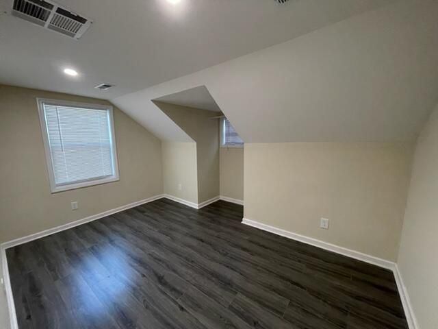 1916 Baxter Street Photo 10