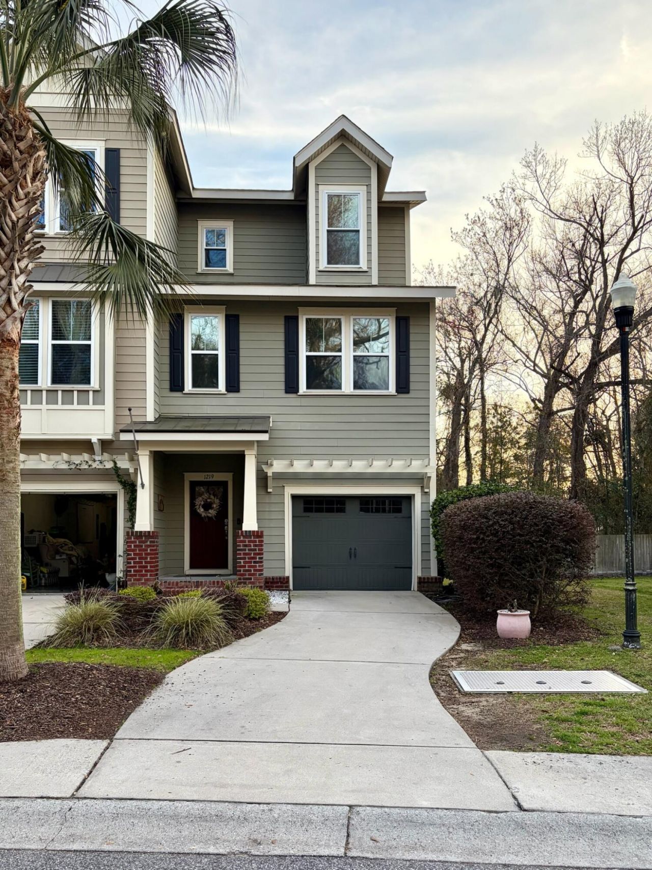 1219 Dingle Road Photo 4