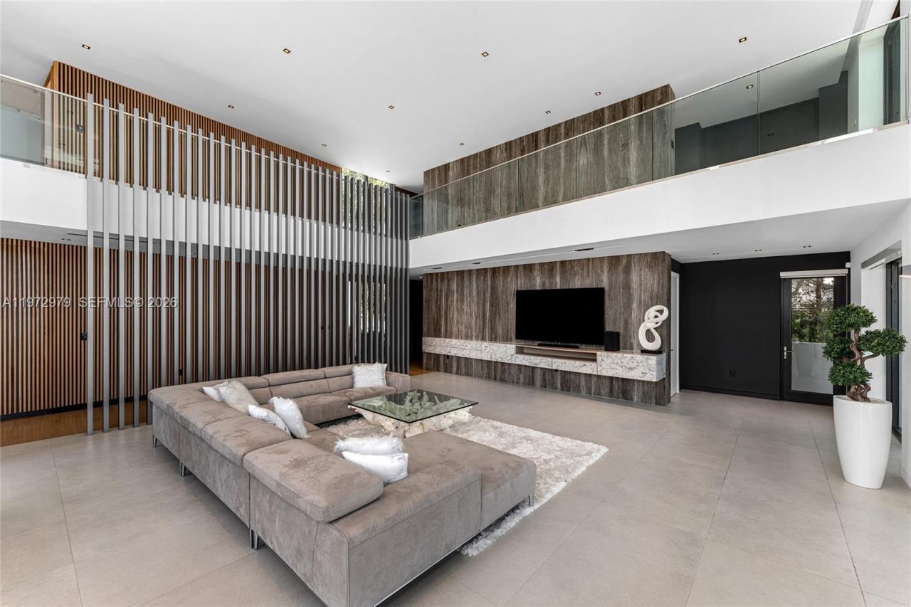 1270 NE 82nd St, Miami, FL 33138 Photo