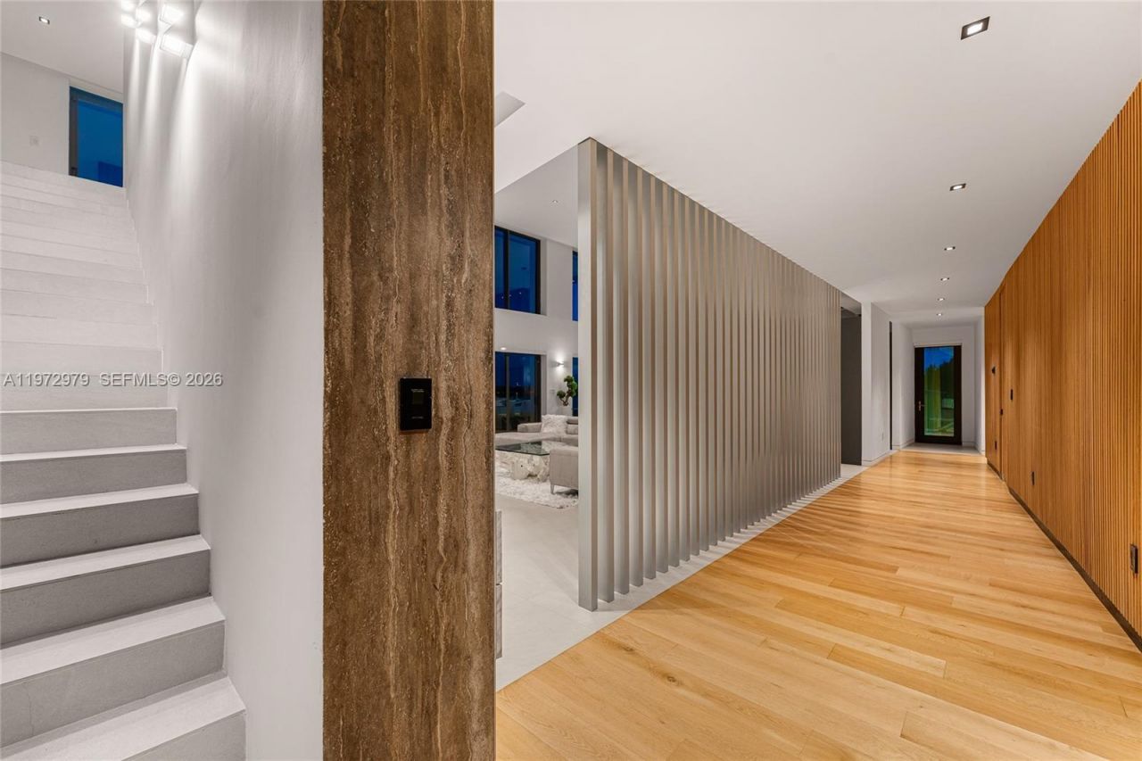 1270 NE 82nd St, Miami, FL 33138 Photo