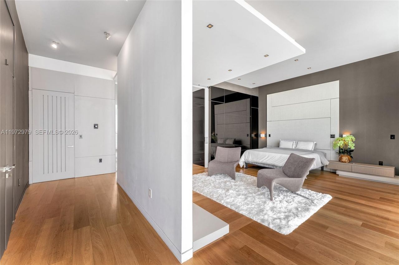 1270 NE 82nd St, Miami, FL 33138 Photo