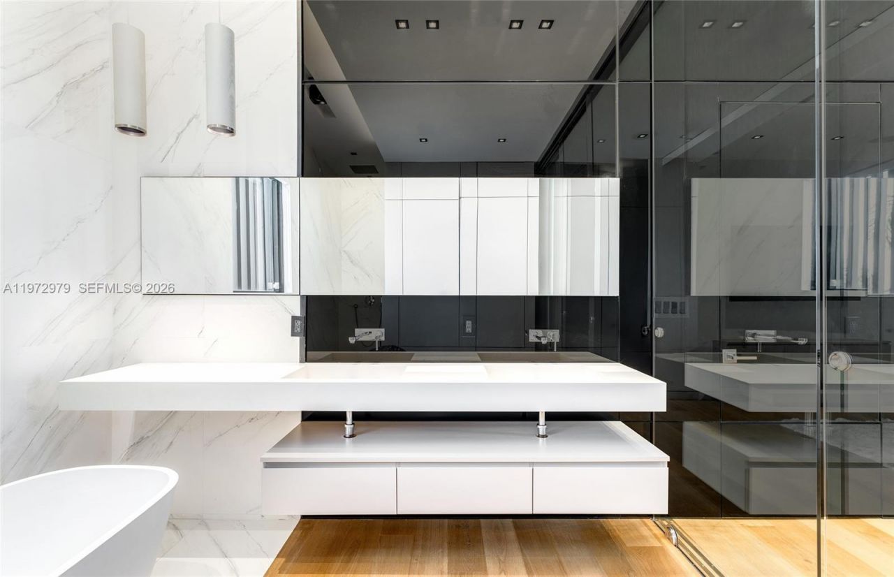 1270 NE 82nd St, Miami, FL 33138 Photo