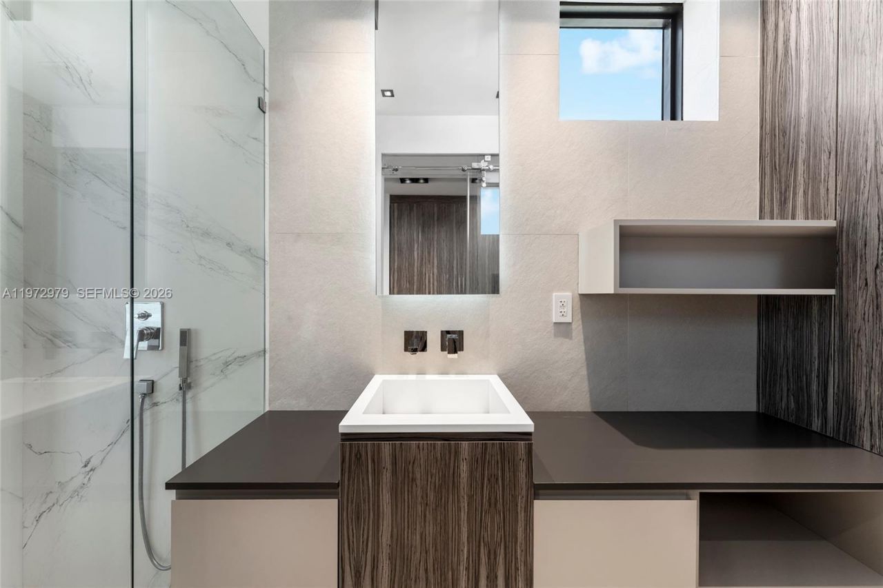 1270 NE 82nd St, Miami, FL 33138 Photo