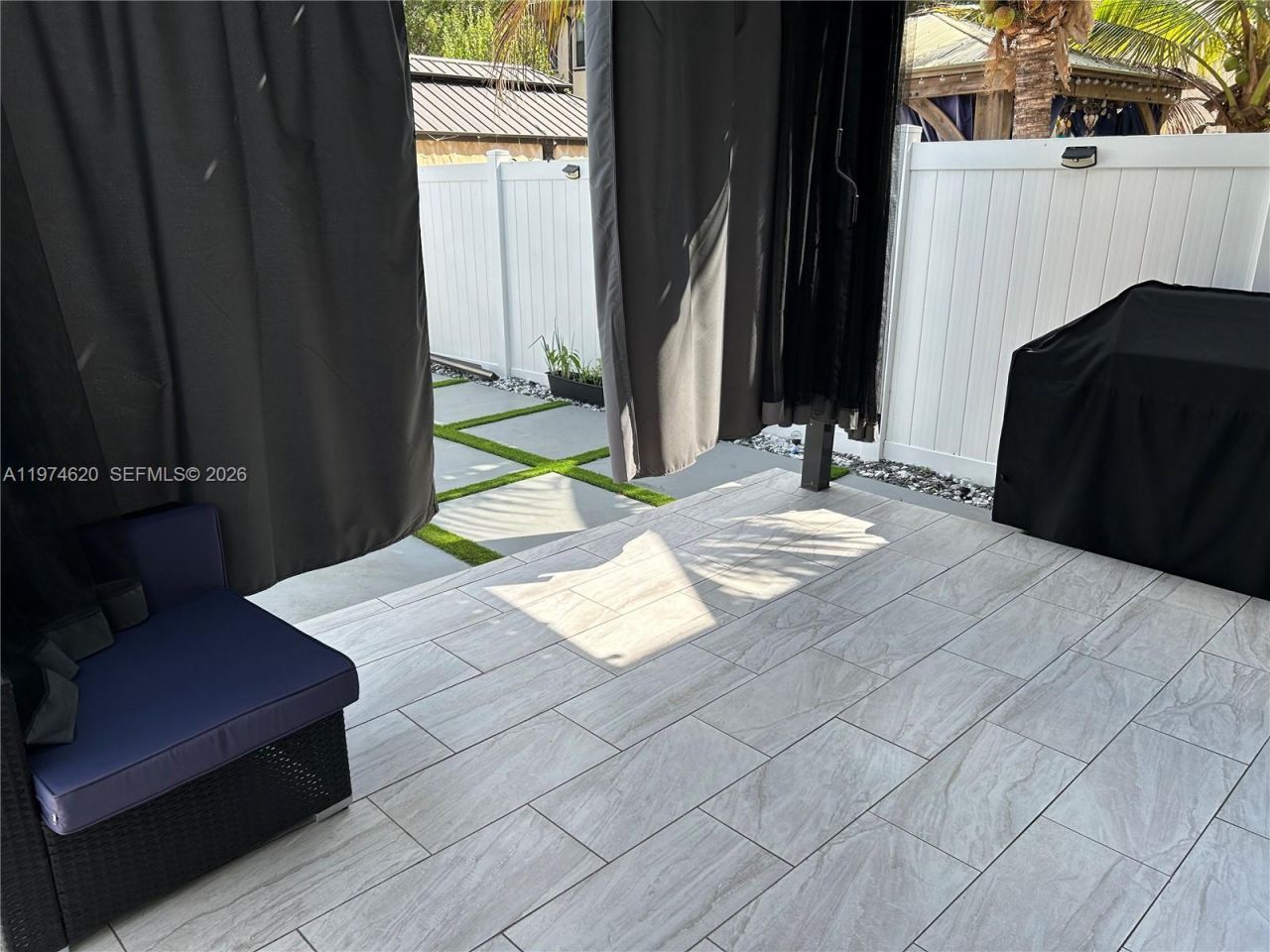 10371 W 33rd Ct , Hialeah, FL 33018 Photo